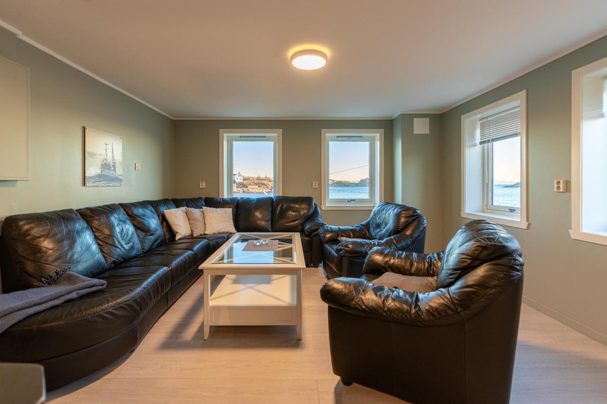 Henningsvaer Rorbuer Hotel Екстериор снимка