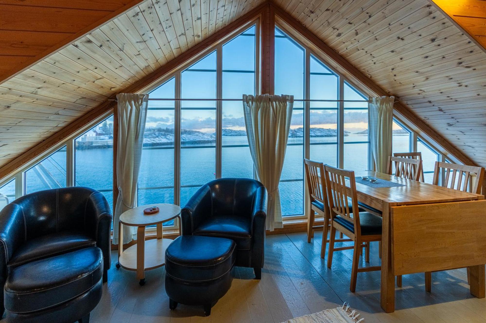 Henningsvaer Rorbuer Hotel Екстериор снимка