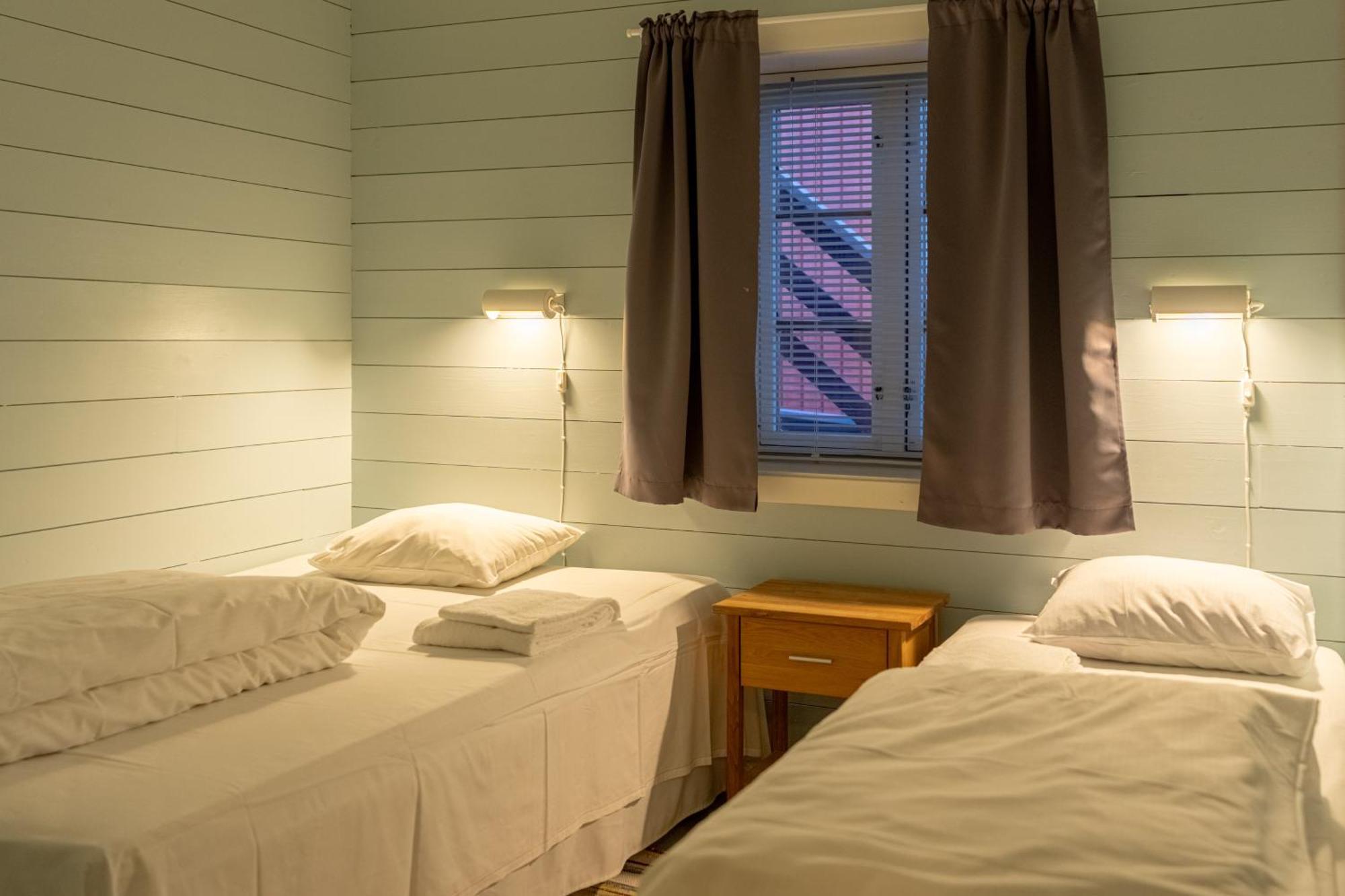 Henningsvaer Rorbuer Hotel Екстериор снимка