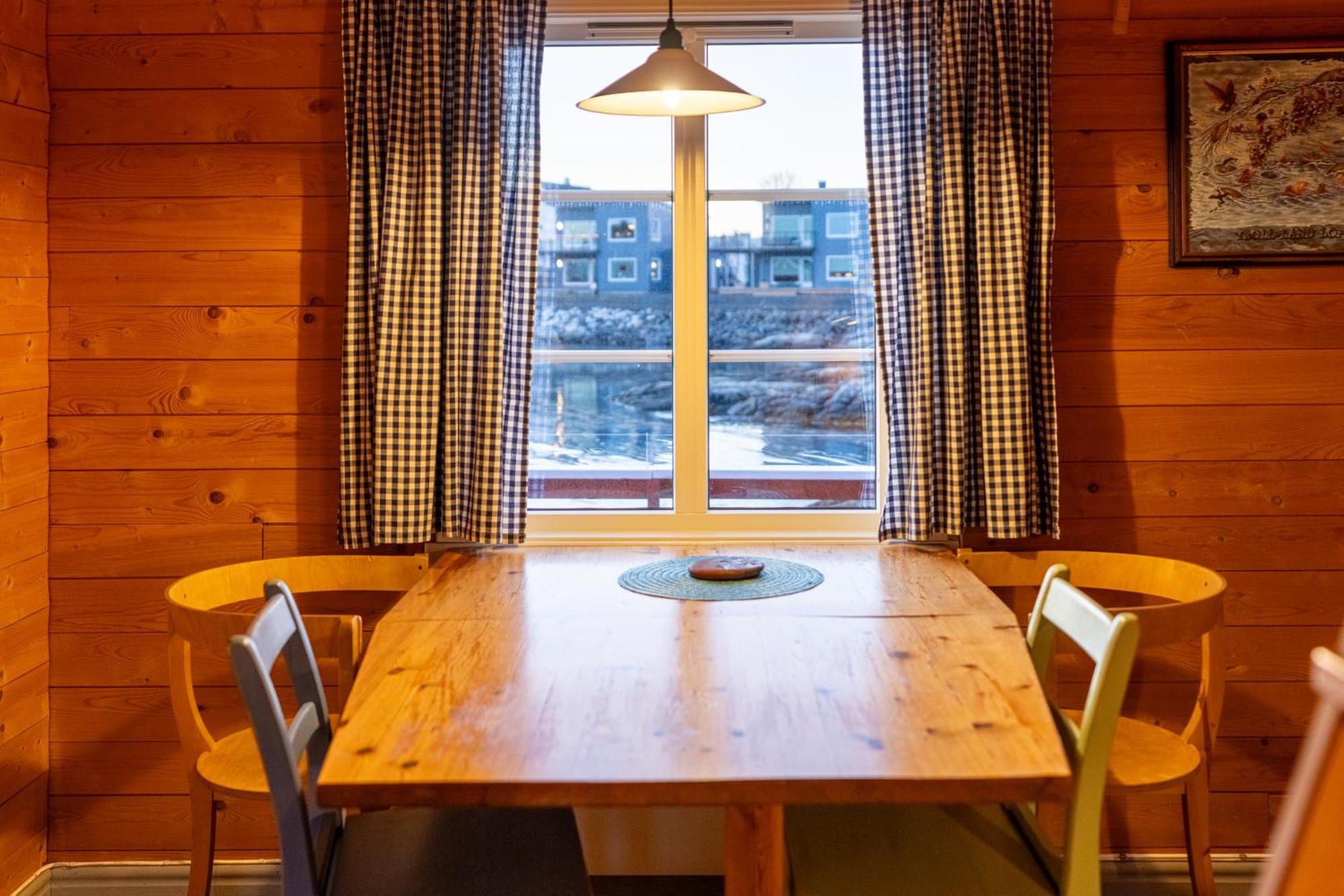 Henningsvaer Rorbuer Hotel Екстериор снимка