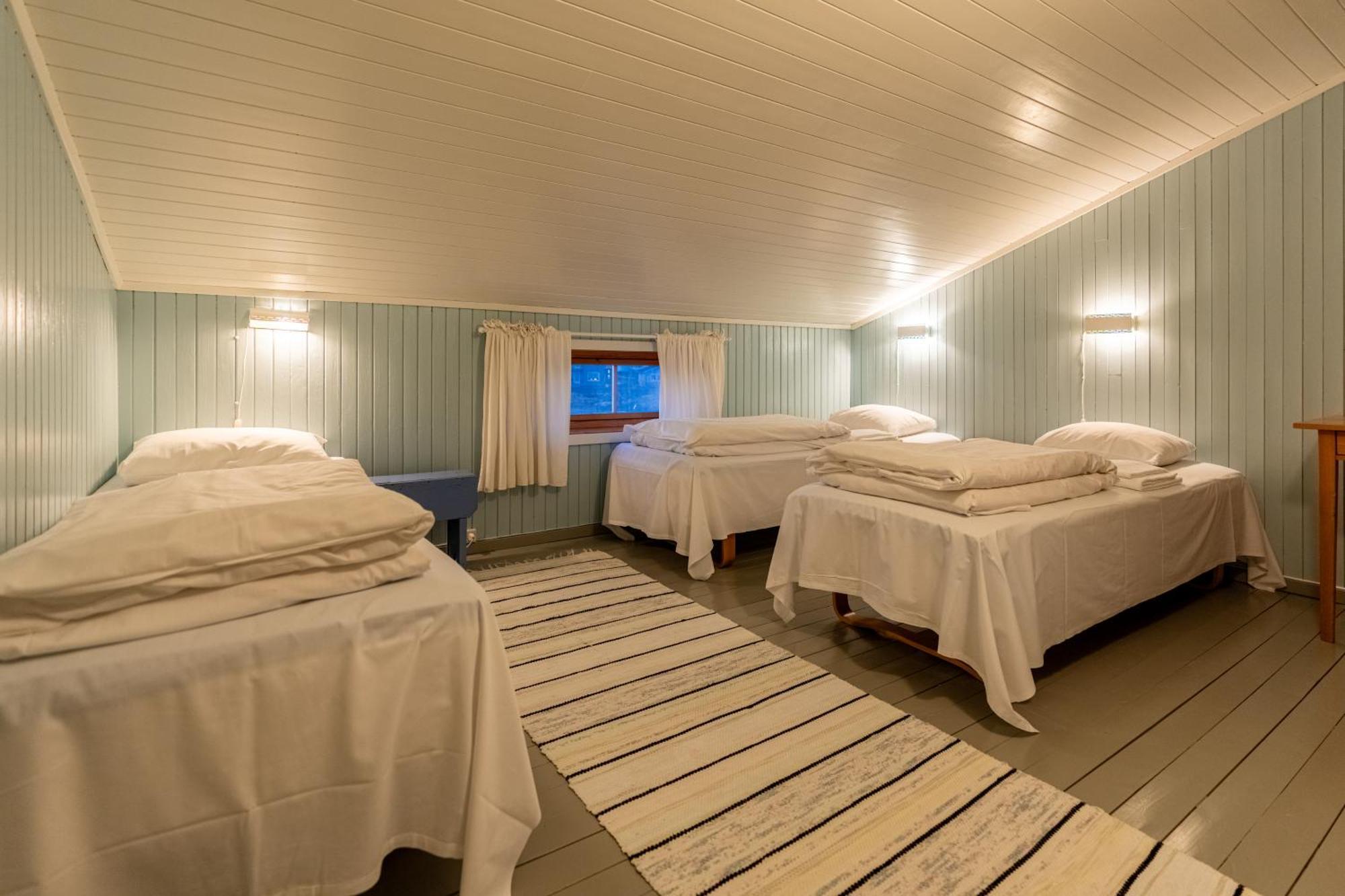 Henningsvaer Rorbuer Hotel Екстериор снимка