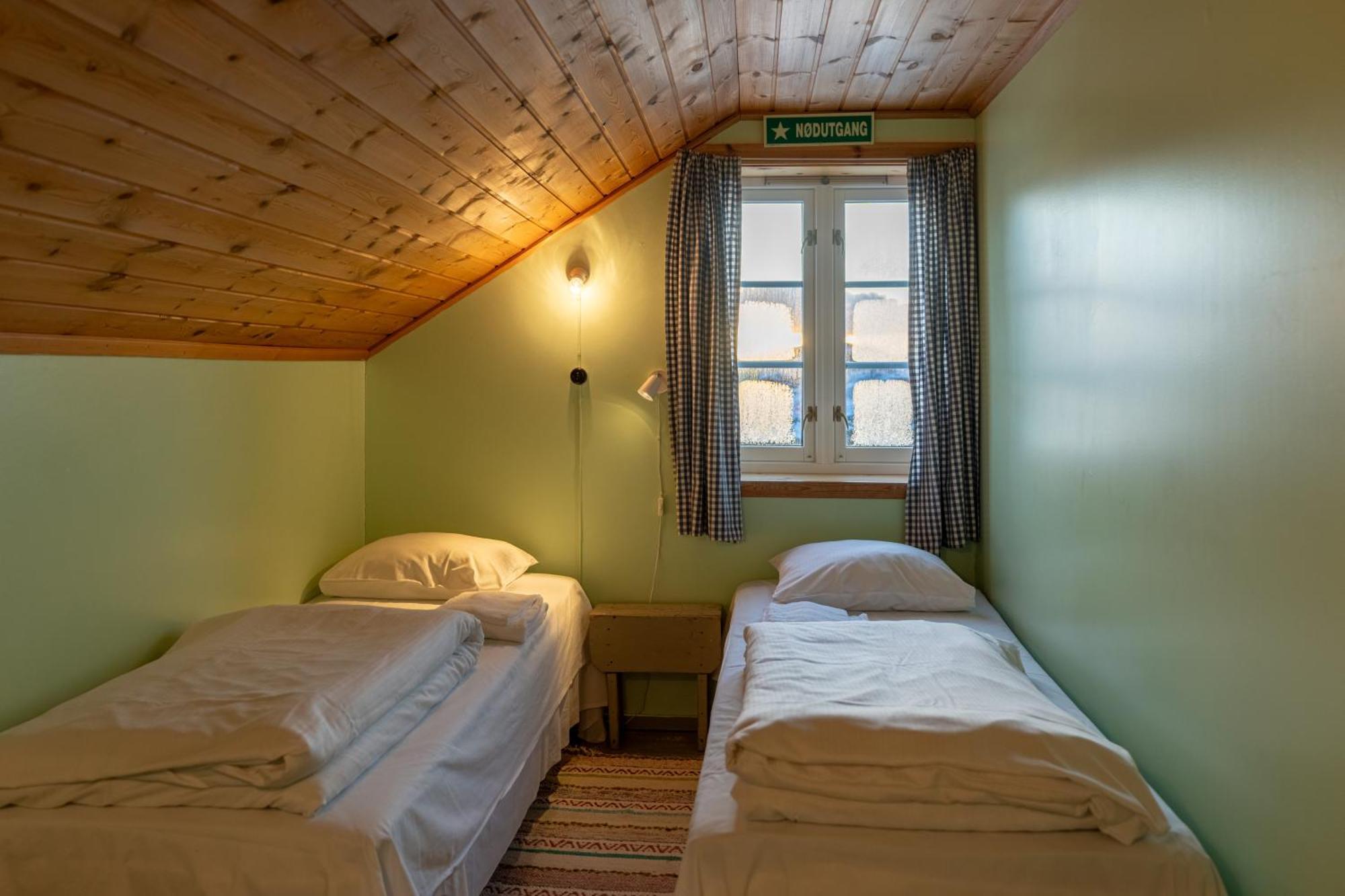 Henningsvaer Rorbuer Hotel Екстериор снимка