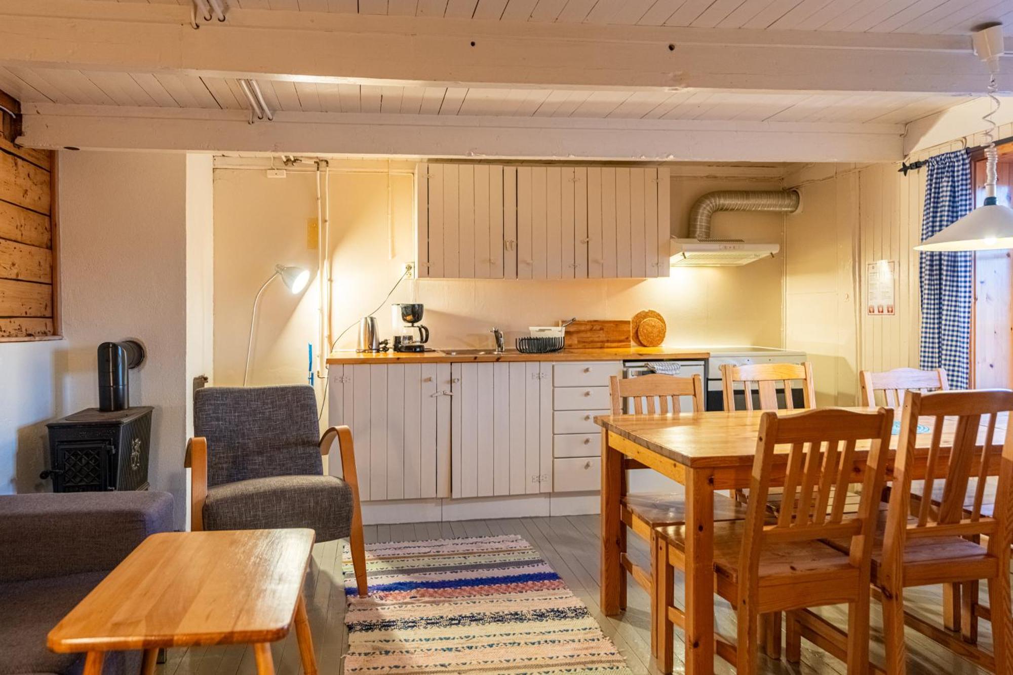 Henningsvaer Rorbuer Hotel Екстериор снимка