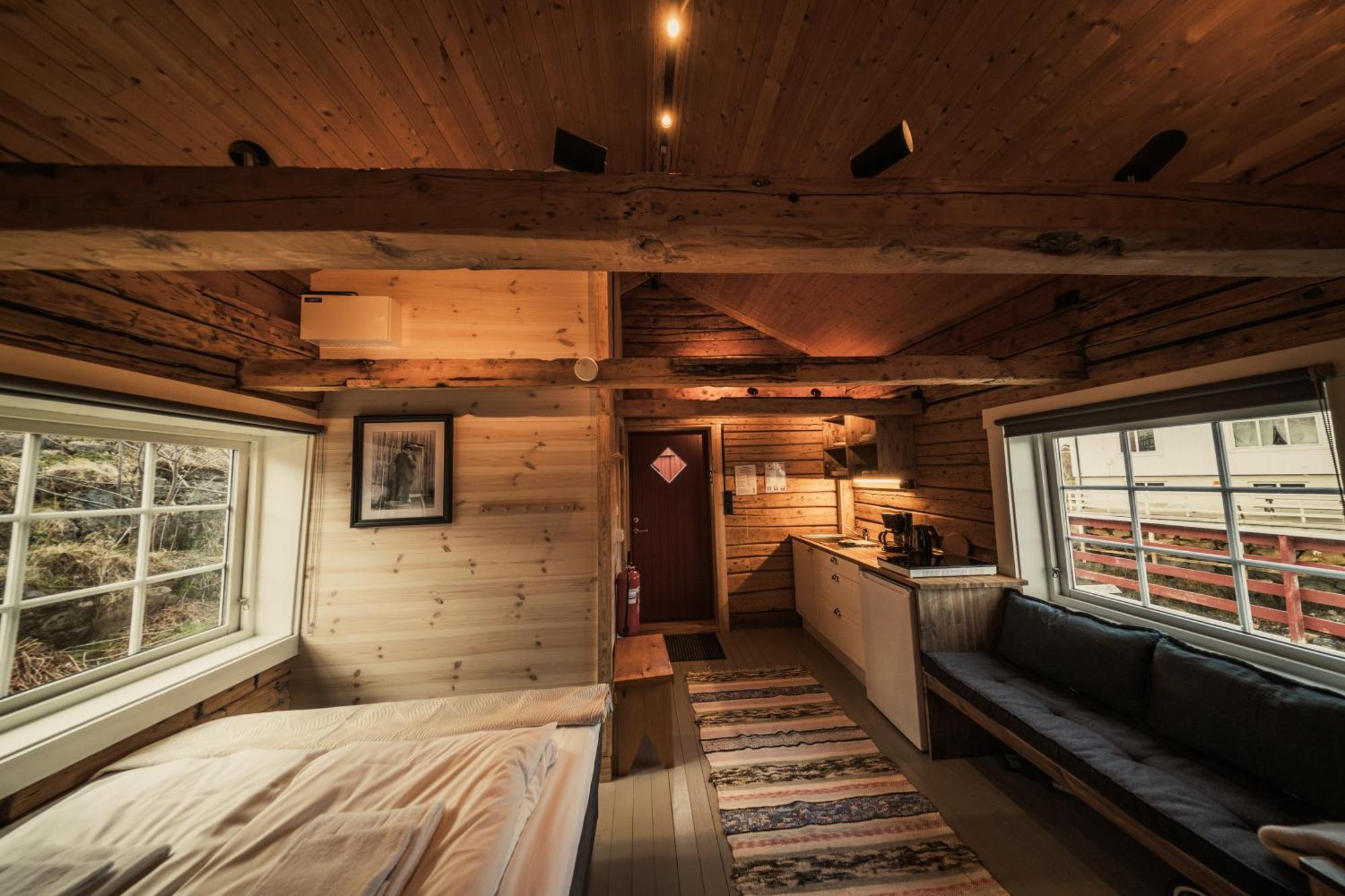 Henningsvaer Rorbuer Hotel Екстериор снимка